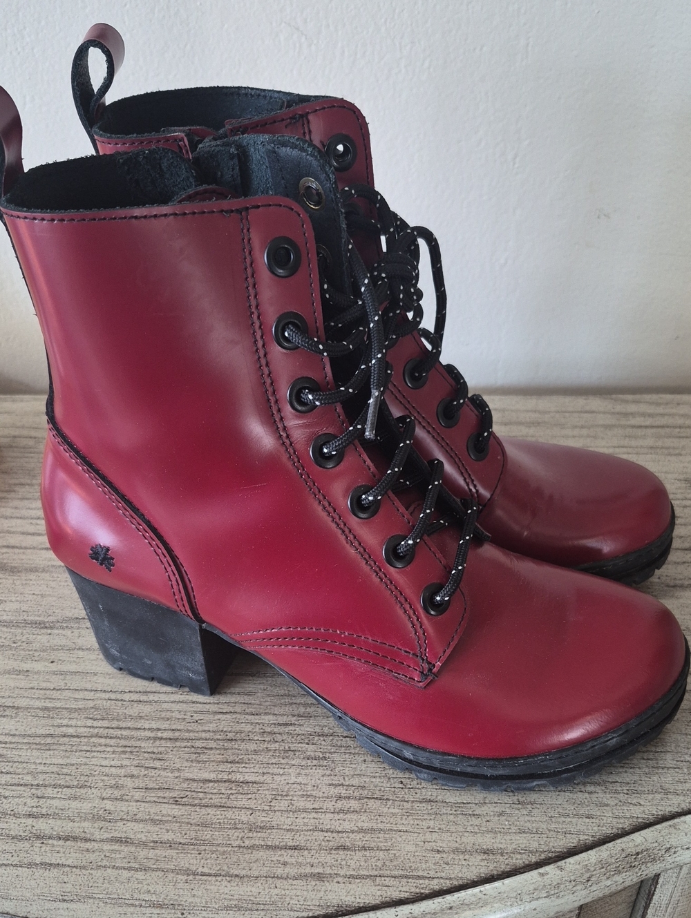The Art Company Lace-Up Leather Maroon Ankle Boots